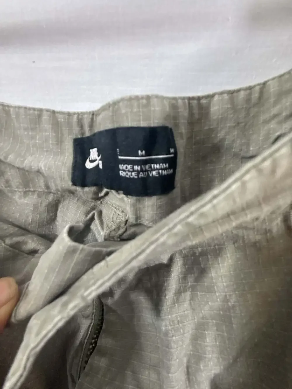 Nike ACG Ripstop Cargo Shorts Men's Size M Olive Green Utility